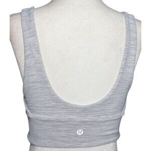 ECU Lululemon Size 6 White Gray Mini Stripe Align Reversible Bra Light support